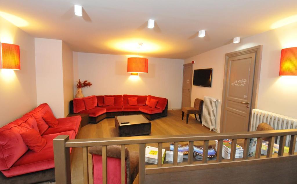 בארג'ס Logis Hotel Le Central מראה חיצוני תמונה
